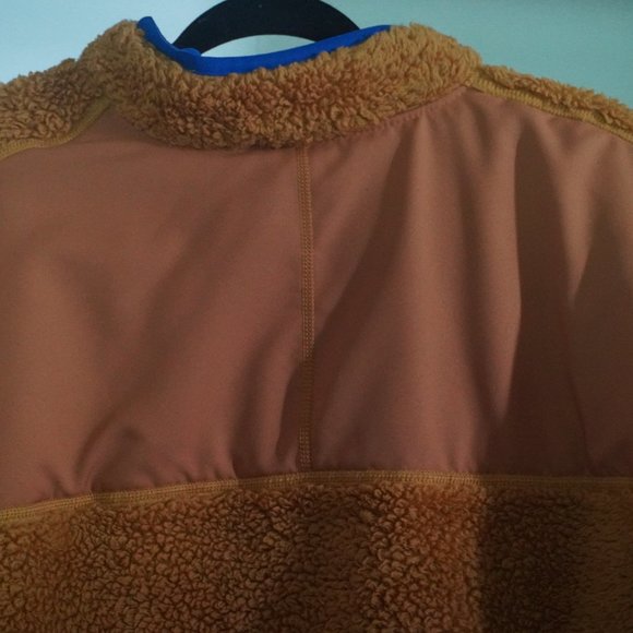 NIKE Fleece Half-Zip Pullover - Picture 6 of 6